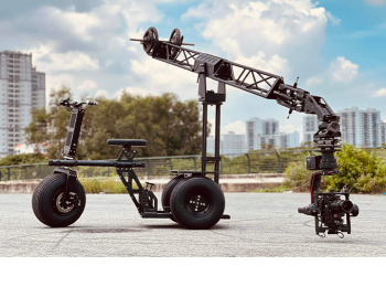 Raptor-Trike-with-crane.png